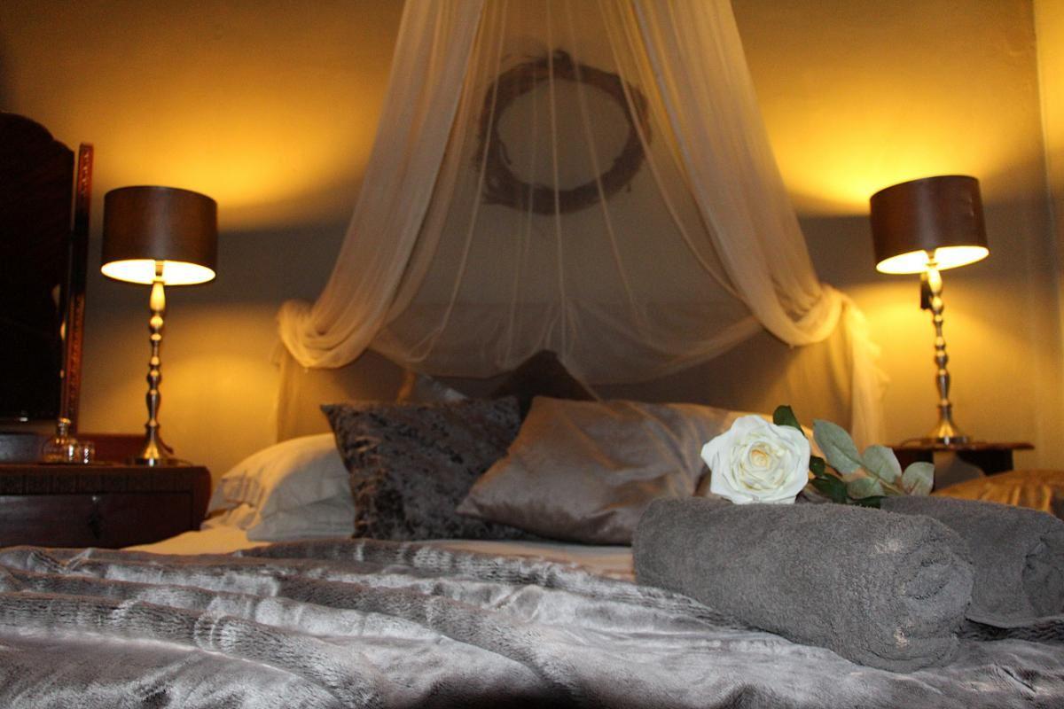 Moroc-Karoo Guesthouse | Oudtshoorn Specials
