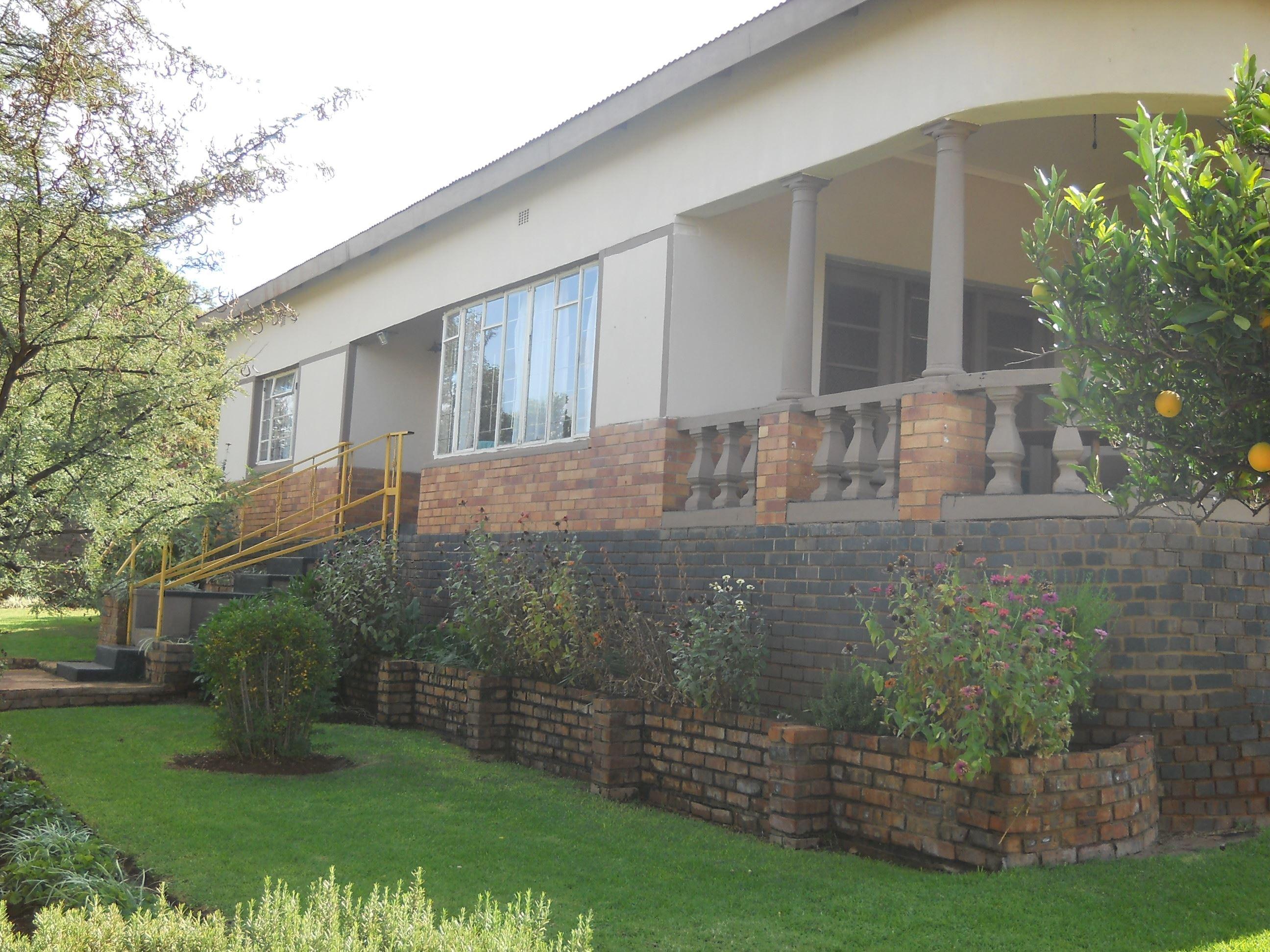 Zeerust Budget Deals and Offers Book Now!