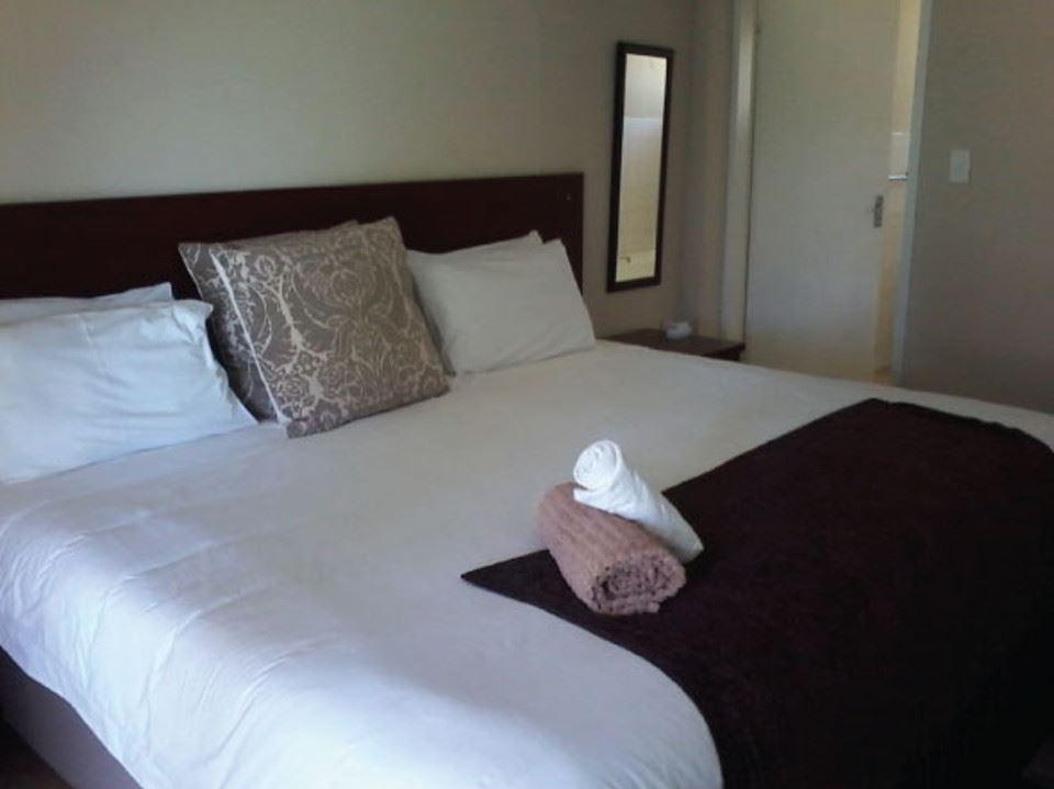 Danquah Guest Lodge | Van Riebeeck Park Accommodation