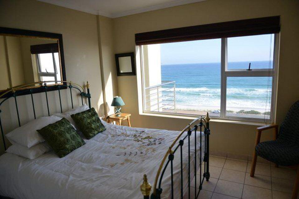 The Waves 701 | Accommodation Bloubergrant