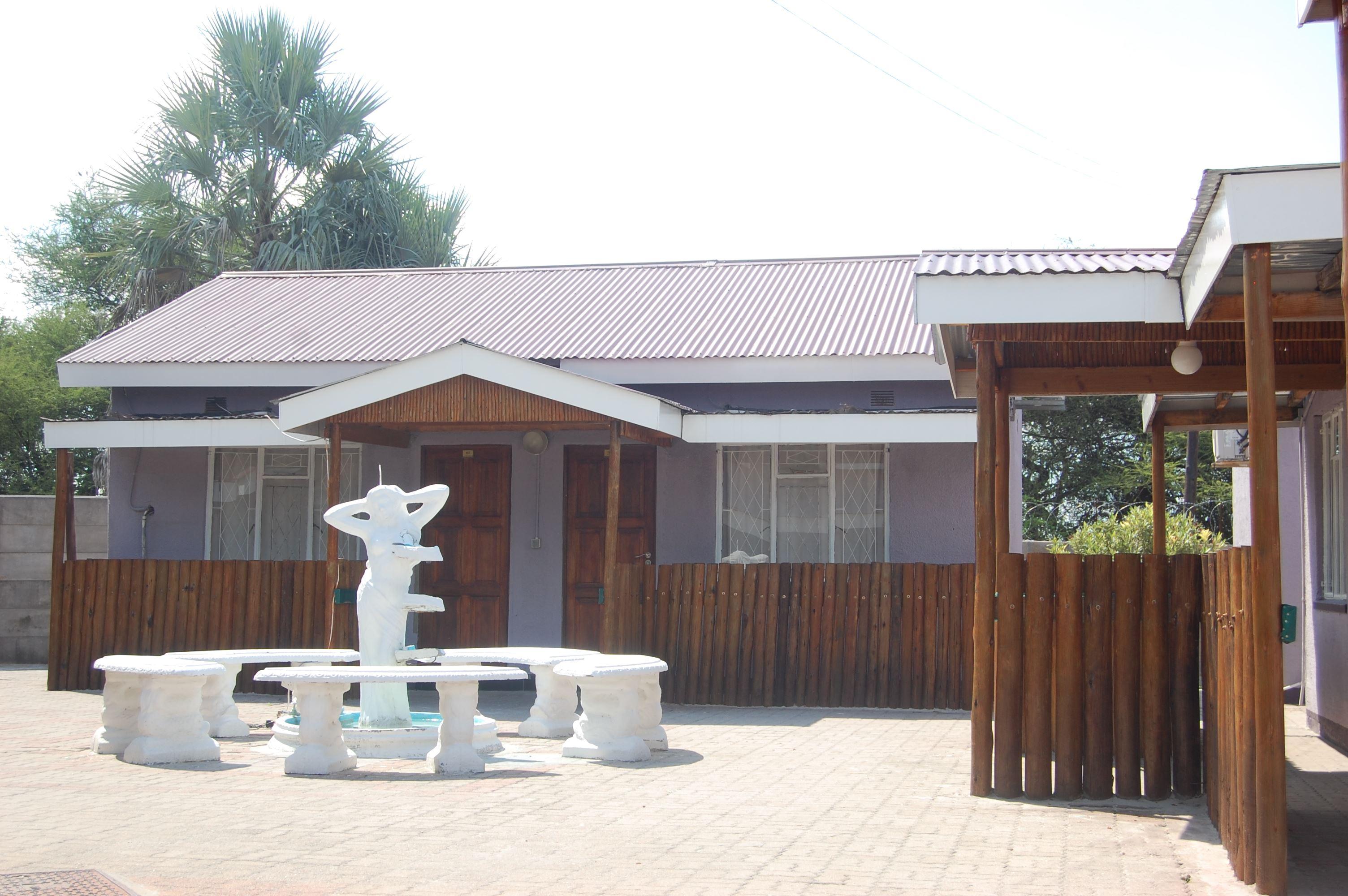 Maduo Lodge | Maun Self-catering