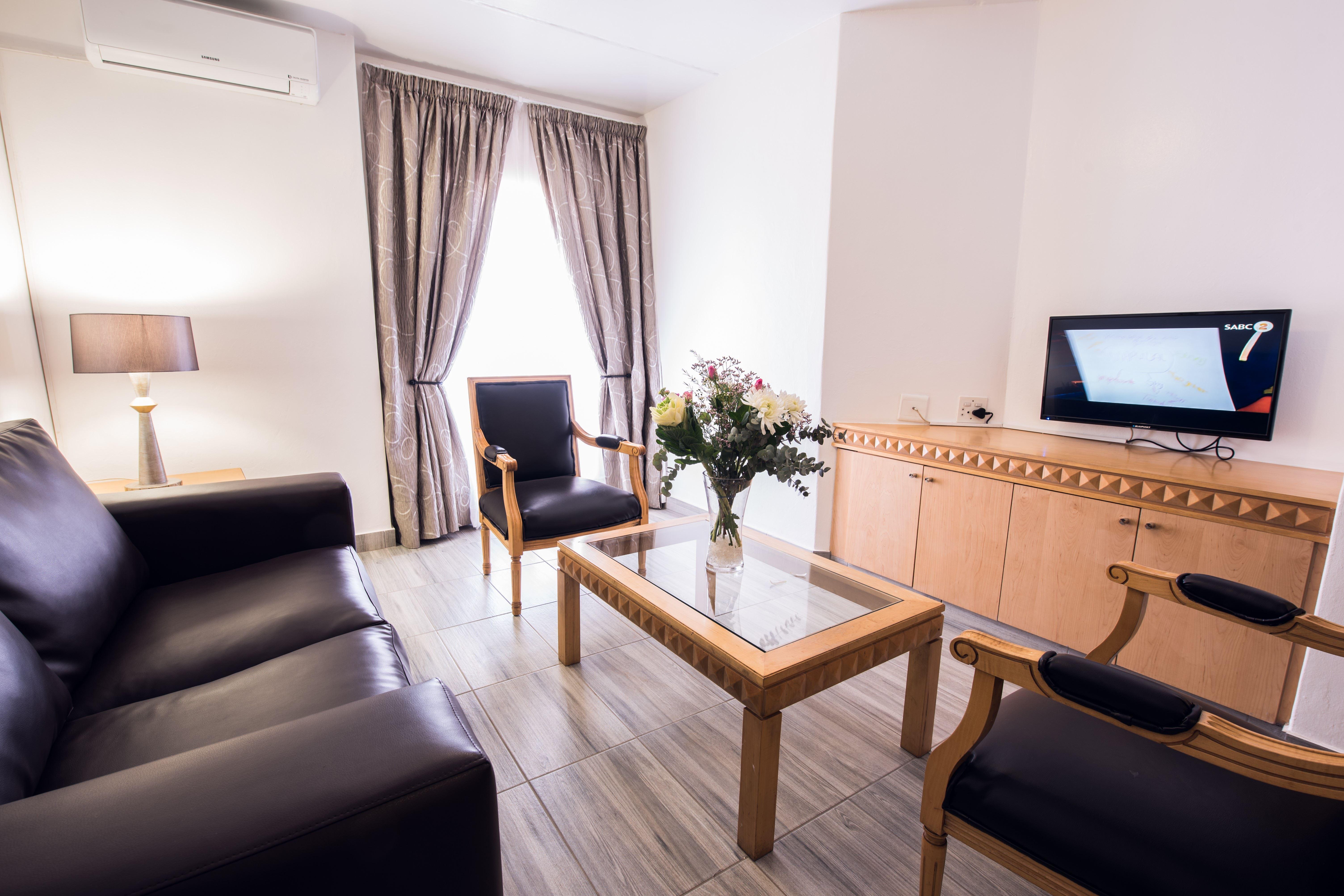 Airport Inn - Executive Suites | Accommodation Croydon