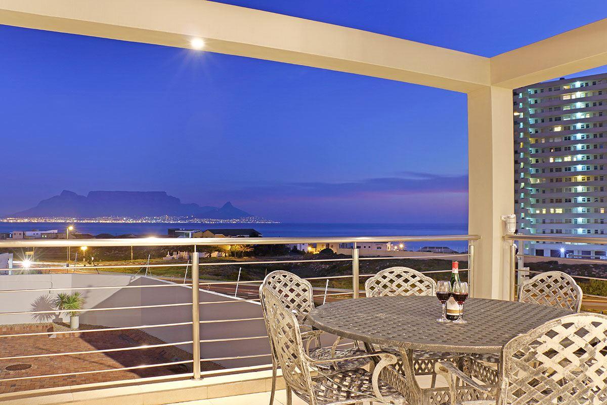 Bayview 30 | Accommodation Bloubergstrand