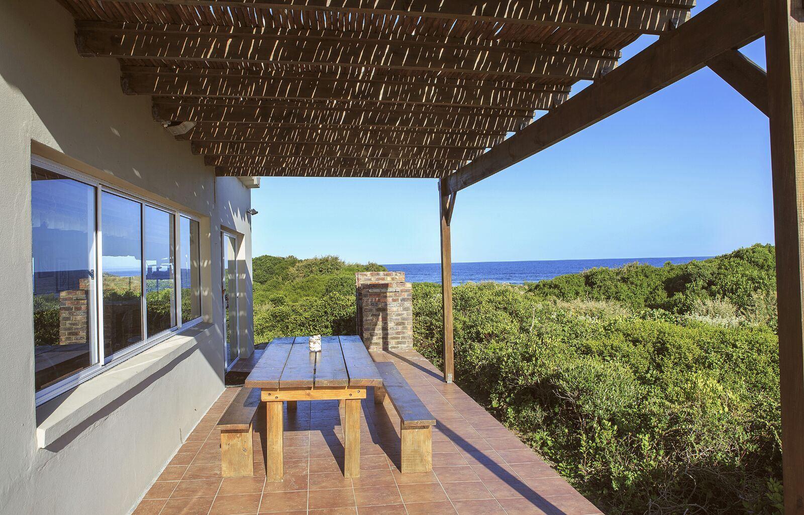 Beautiful Beachfront House Near Plett | Self-catering Keurboomstrand