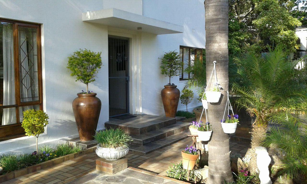 Plein Street Apartments | Paarl Self-catering