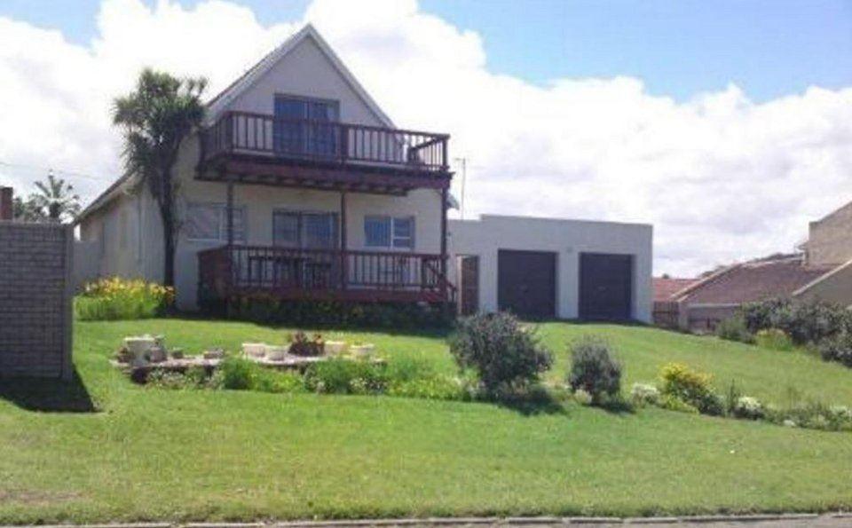 Finch Holiday Home | Accommodation Kaysers Beach