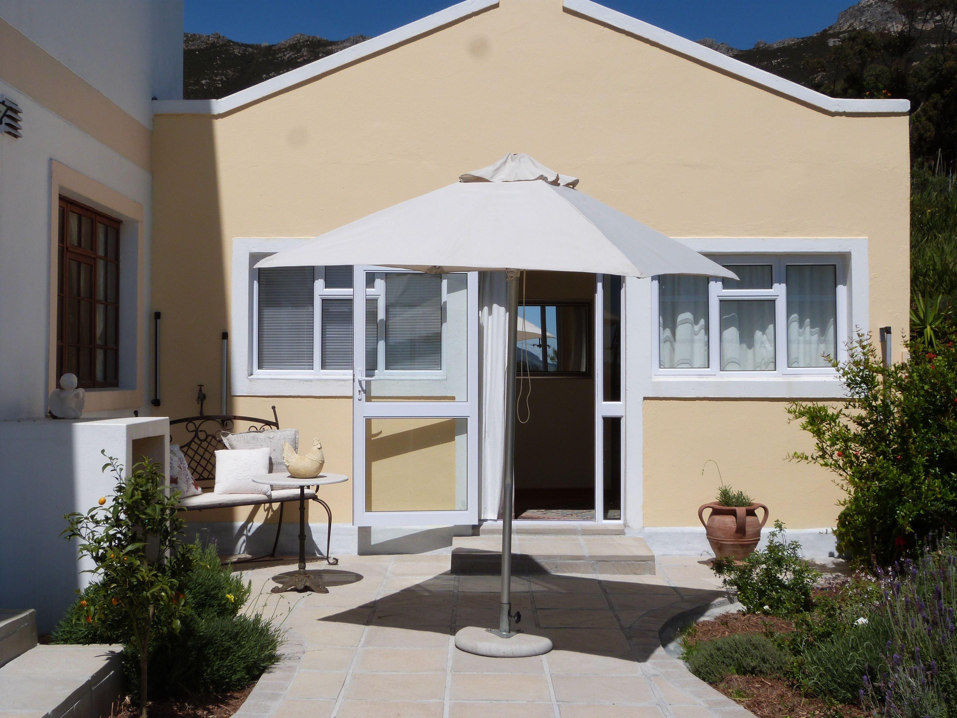 Pakya - The Little Olive Farm | Accommodation Gordons Bay