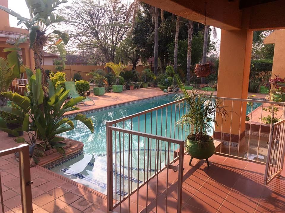 Inca-Rose Guest House | Accommodation Phase V-1