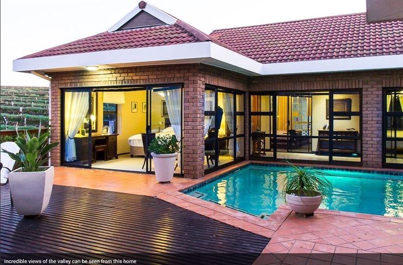 Wellington Country House