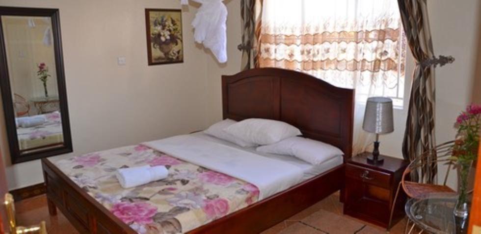 Devine African Safaris | Gorilla Safaris Company | Najjeera Accommodation