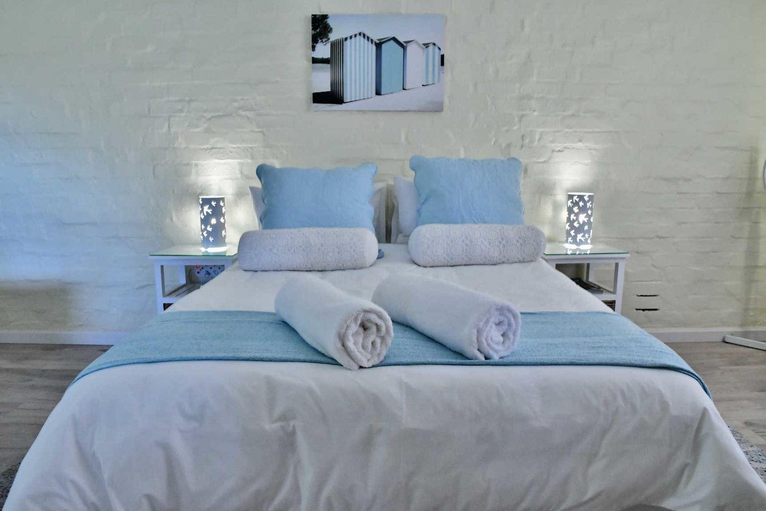 The Barnacle | Pringle Bay Accommodation