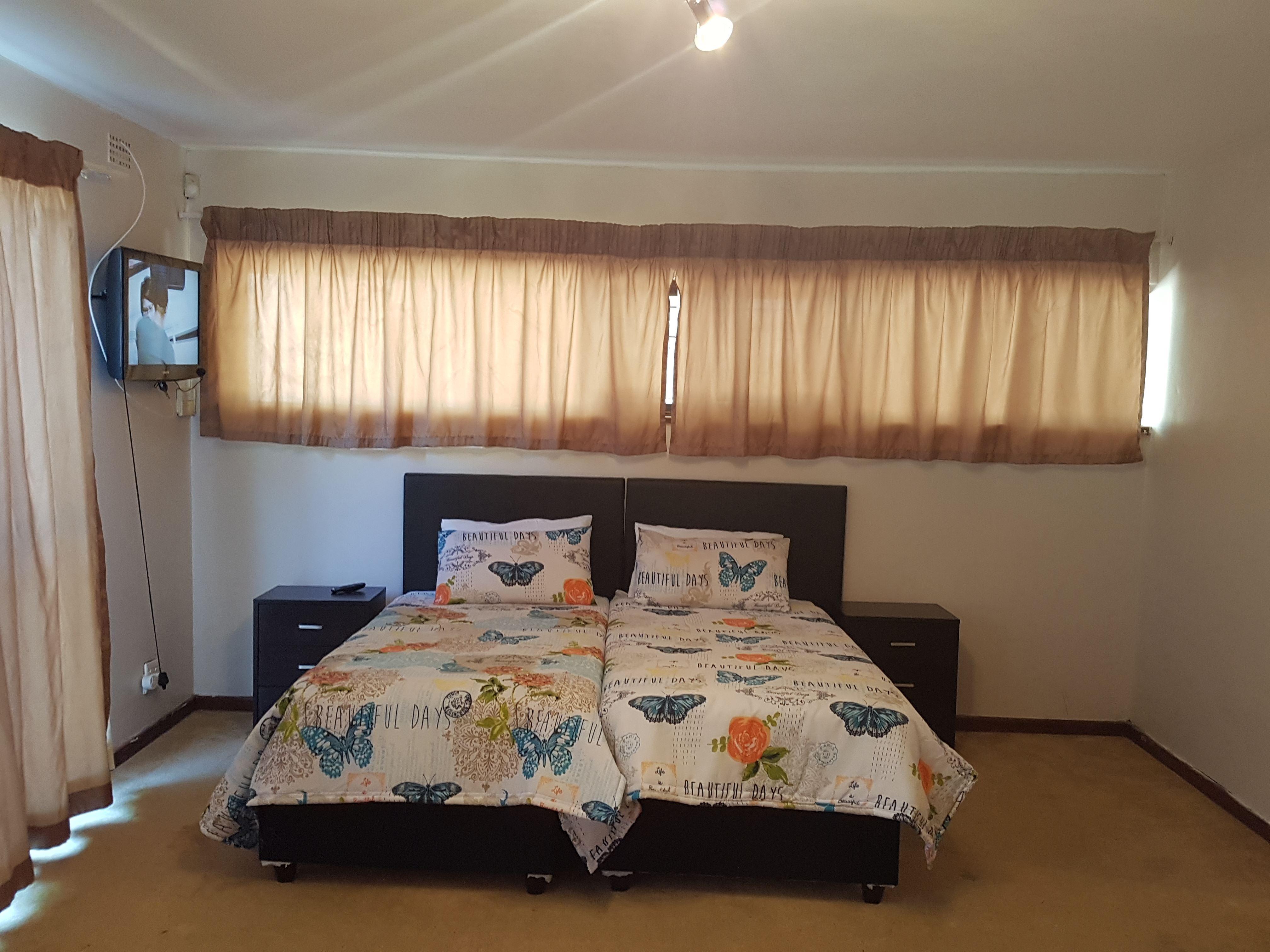 Sunflower Parow | Accommodation Parow North