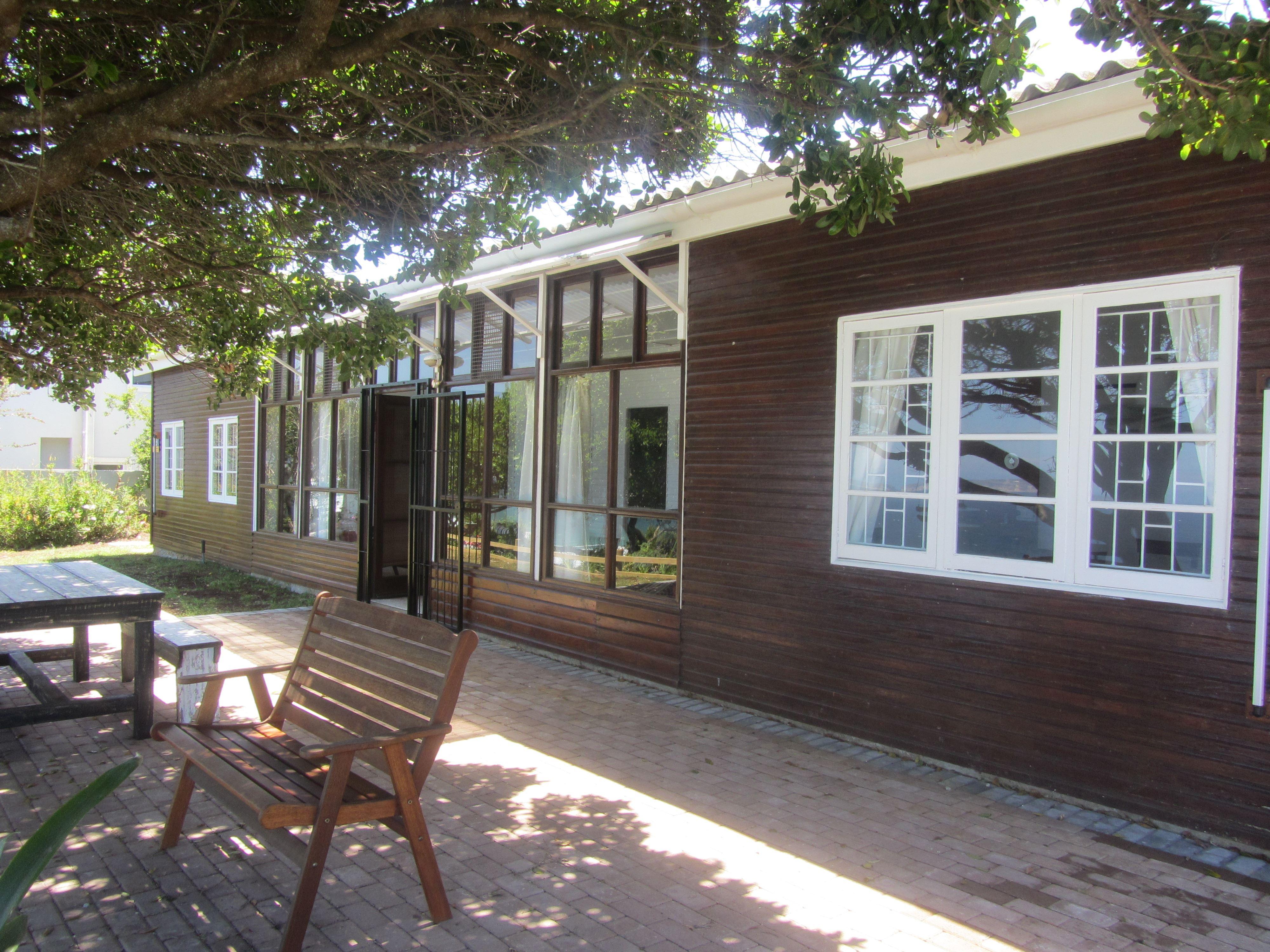 Gulls Way | Accommodation Keurboomstrand