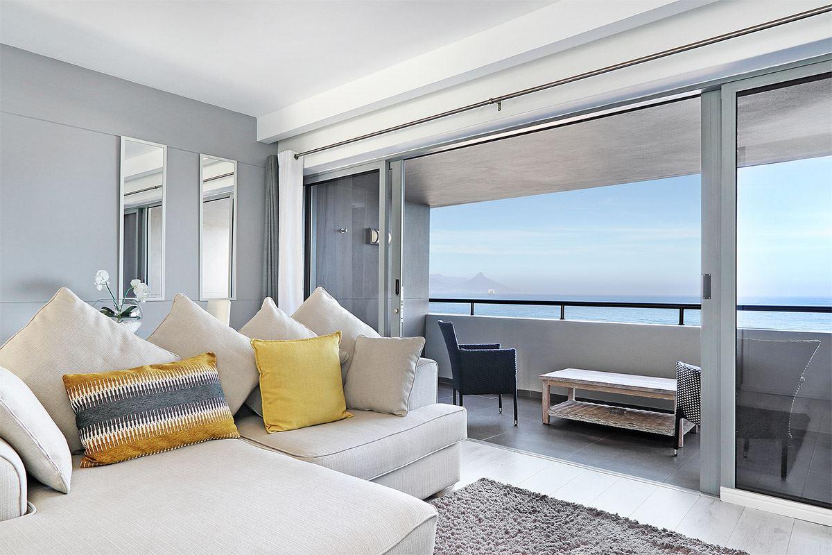 Infinity G10 | Bloubergstrand Specials