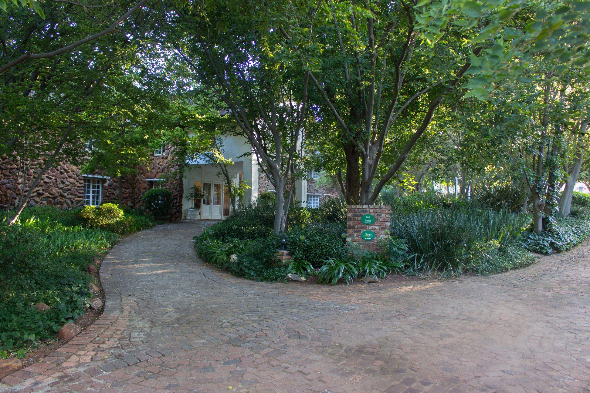 Hertford Hotel Get the Best Deal Book SelfCatering or Bed and Breakfast Now!