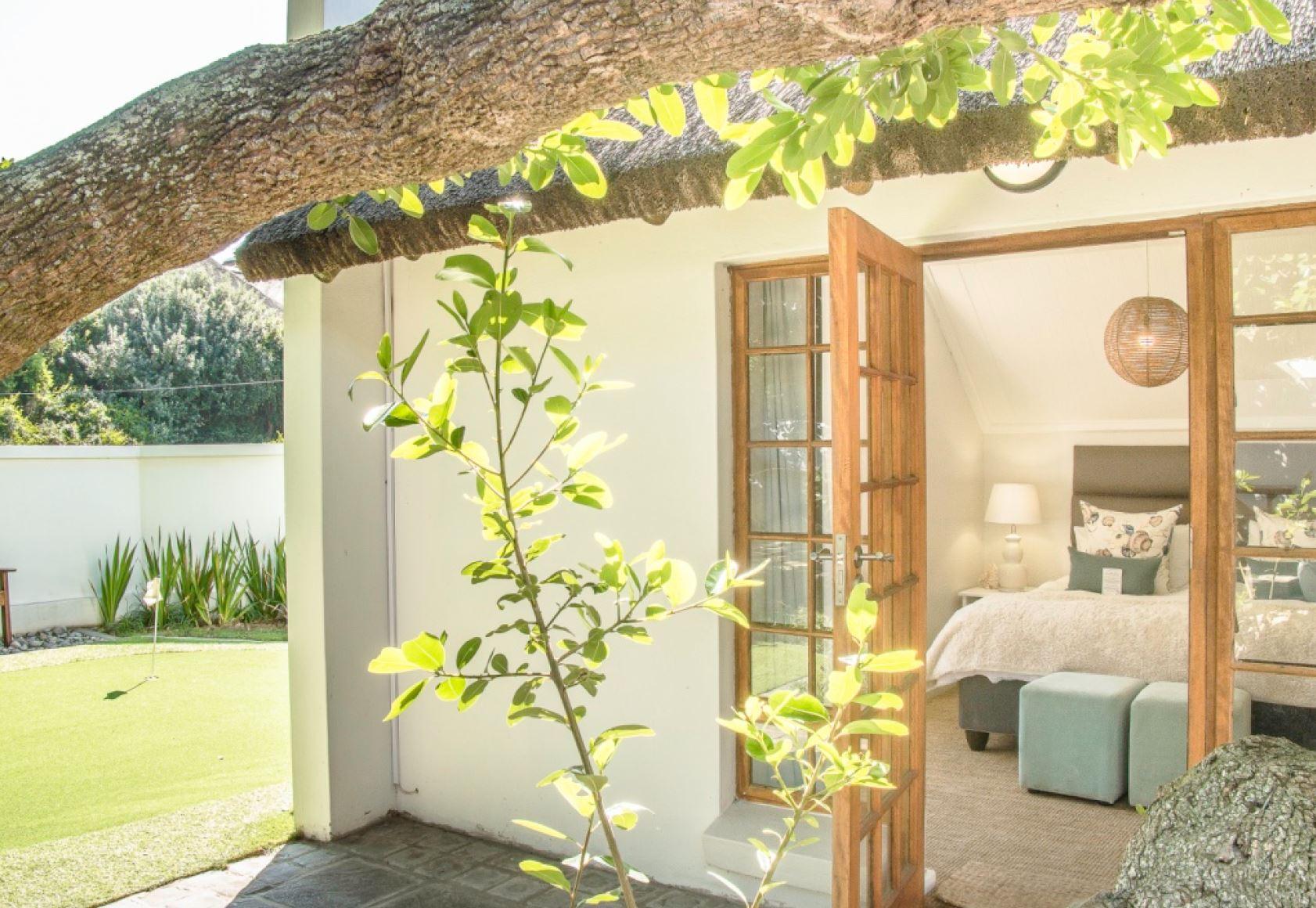 Cottage on College - The Cottage (2 Sleeper)  | Accommodation St Francis Bay