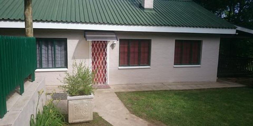 Dragon's Lair Guest Lodge | Underberg Accommodation