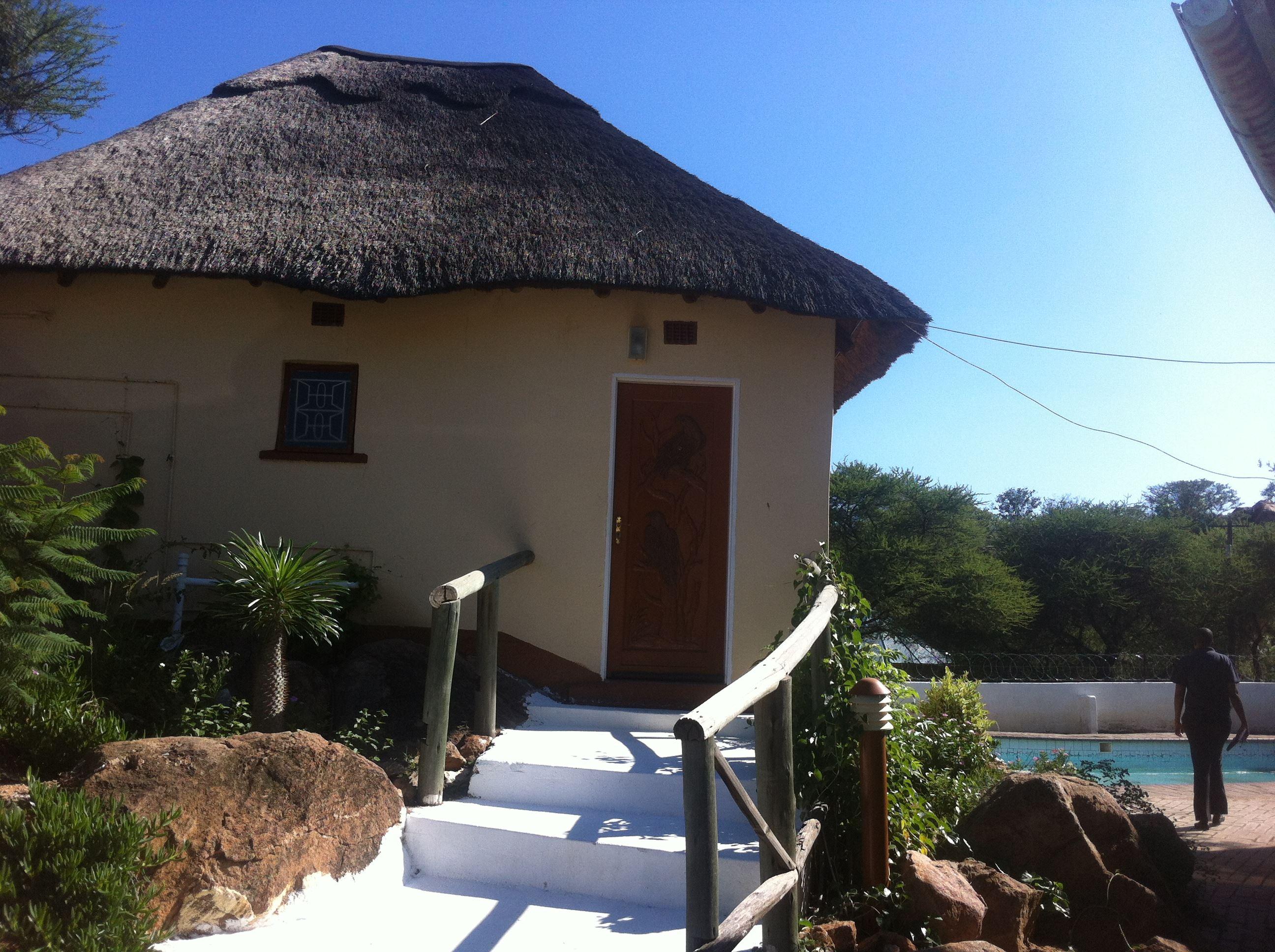 Maeto Lodge | Mahalapye Accommodation