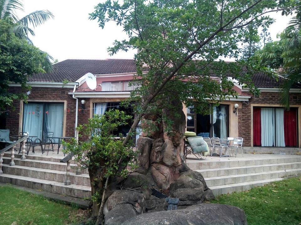 Broadway Twins | Uvongo Accommodation