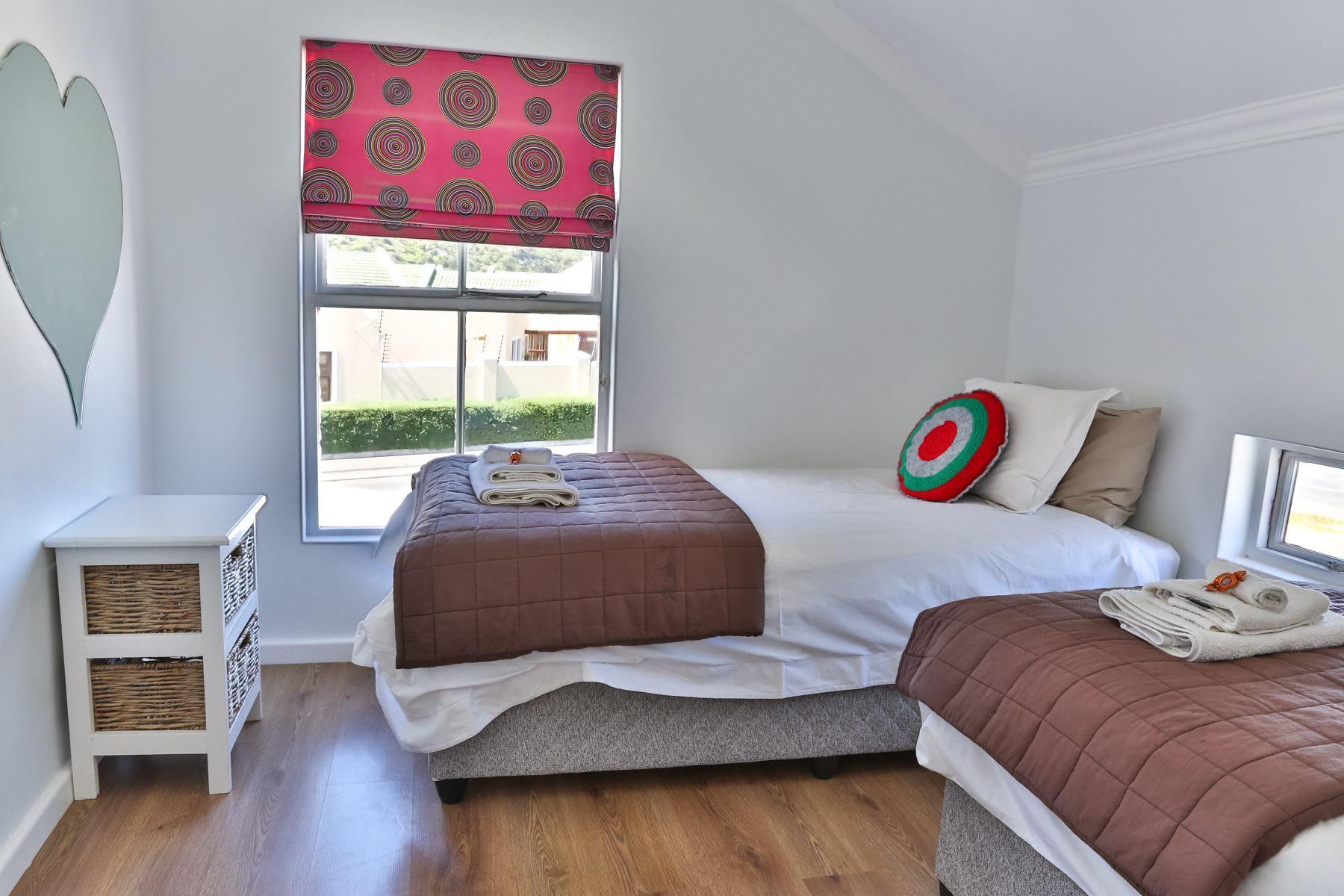 Abington Manor Fishhoek Guesthouse