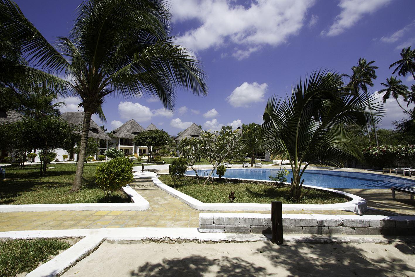 Ngalawa Beach Village | Chwaka Accommodation