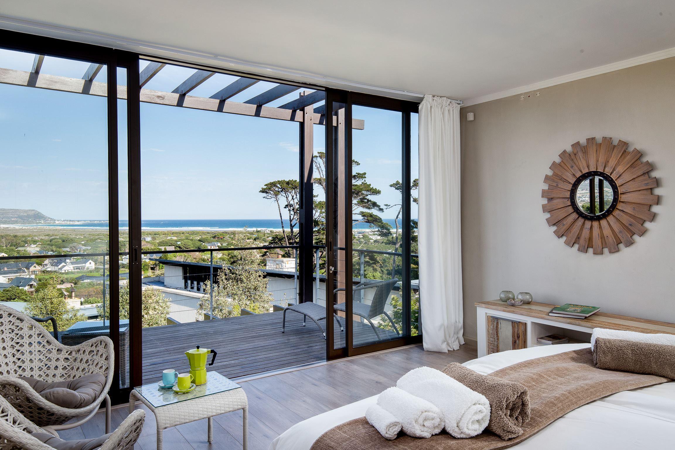 Chapman's View Villa - with solar backup power