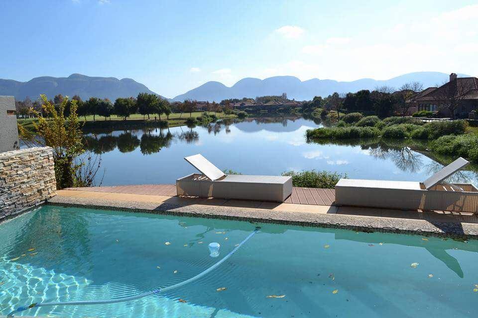 The Pecan Lake Guesthouse | Pecanwood Estate Accommodation