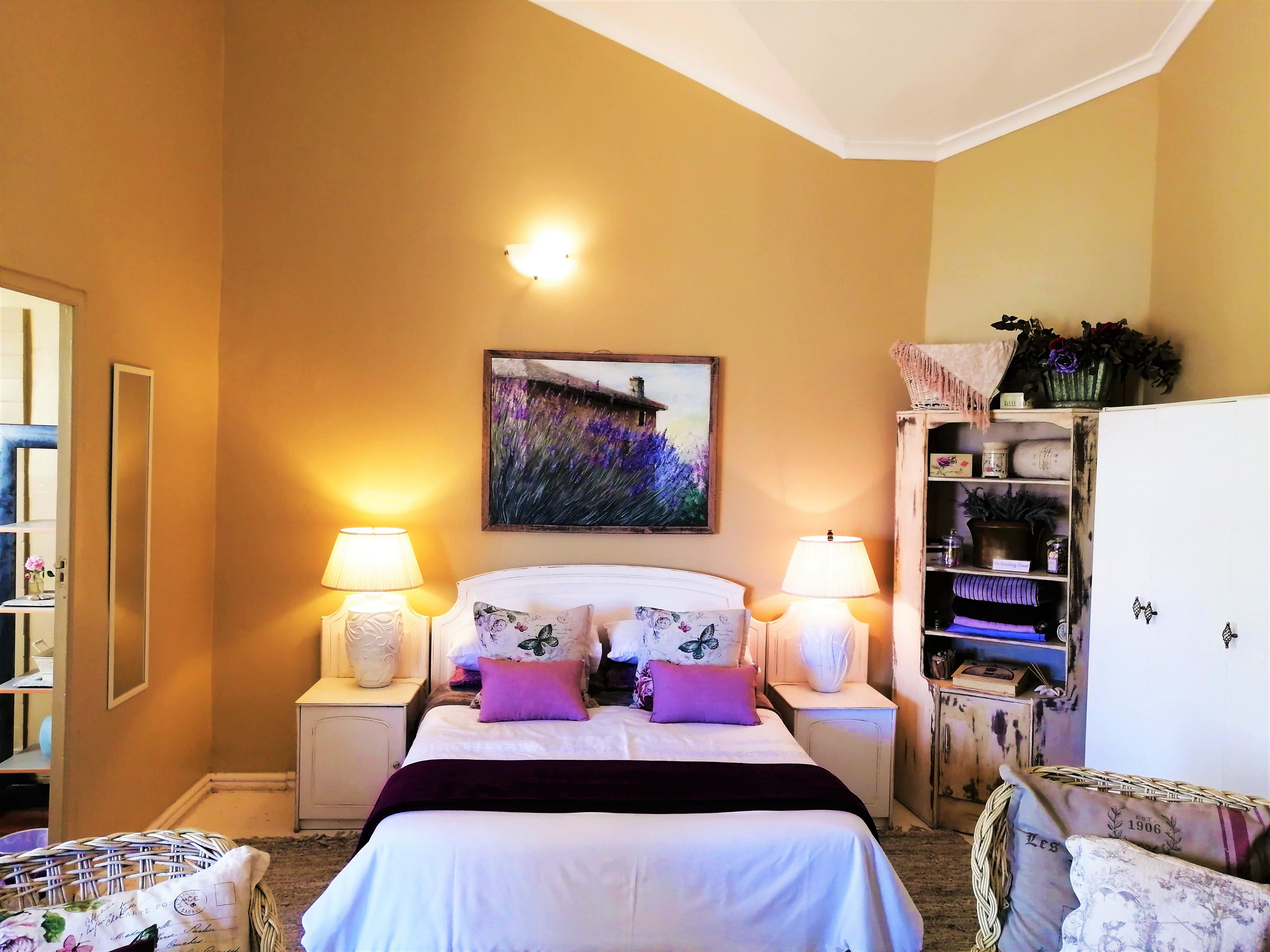 Lilacs Cottage | Hotels West Beach