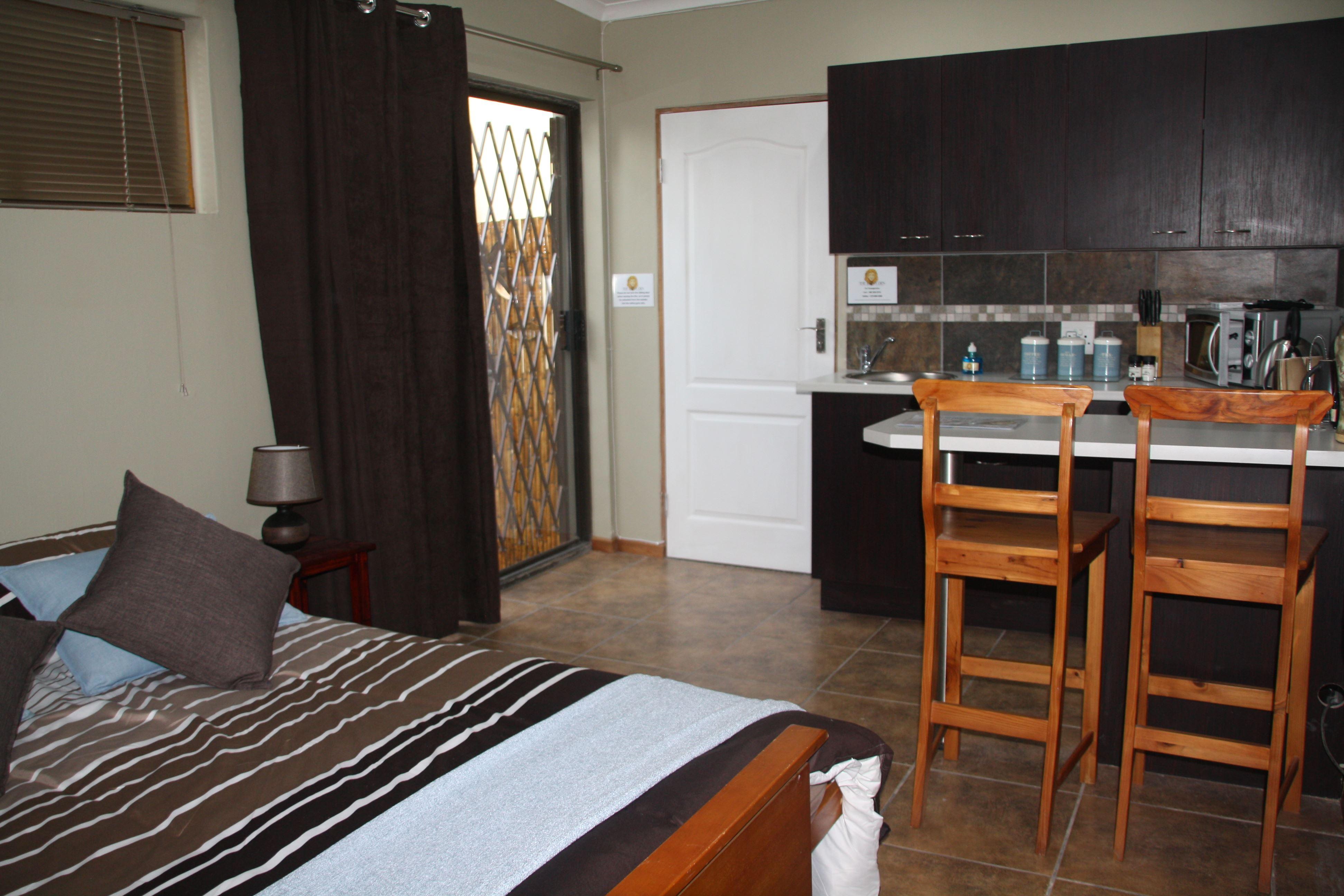 The Lion's Den | Self-catering Denneoord