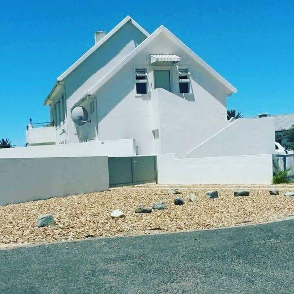 Bachelor Flat for 2 | St Helena Bay Specials