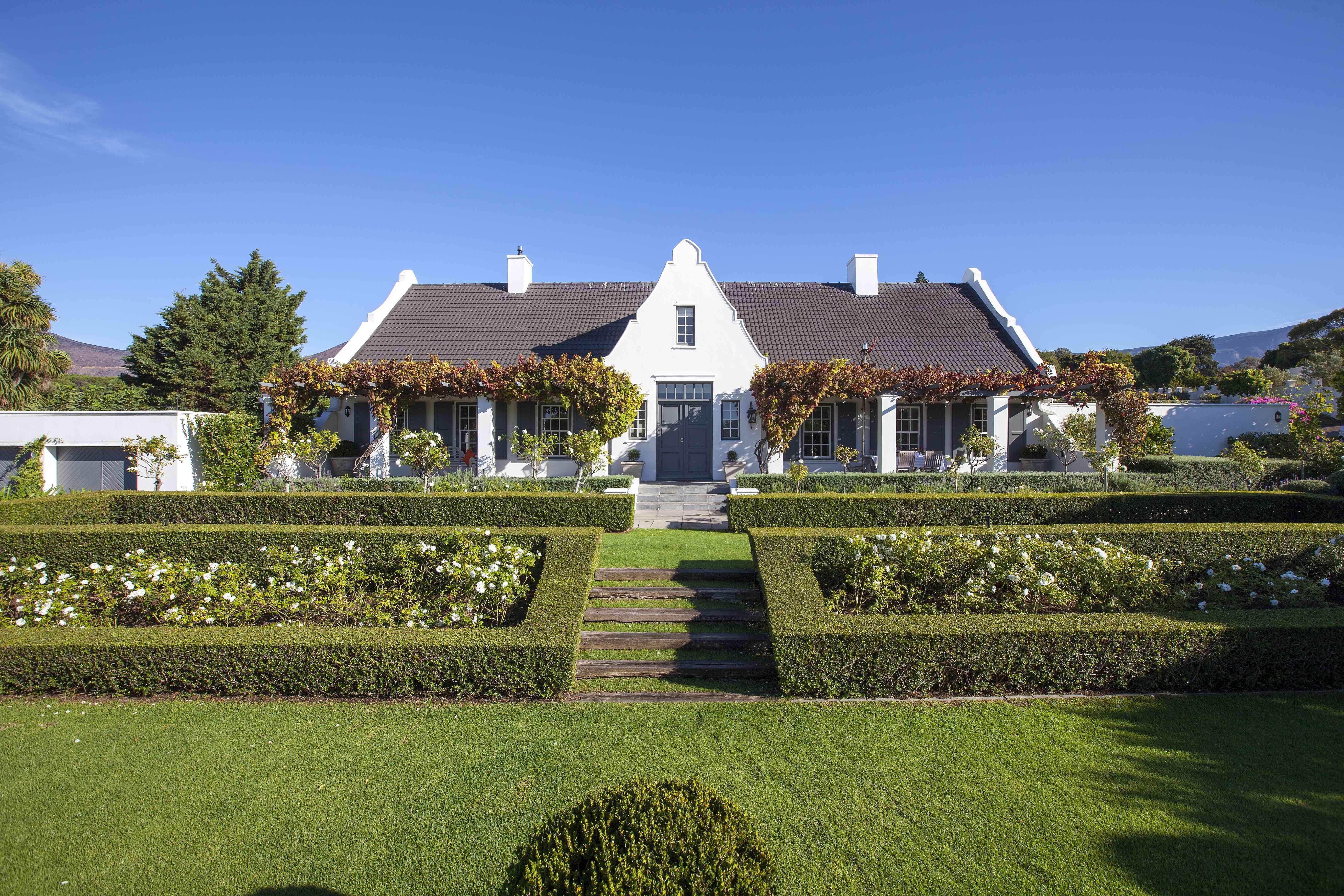 14 on Klein Constantia | Constantia Accommodation