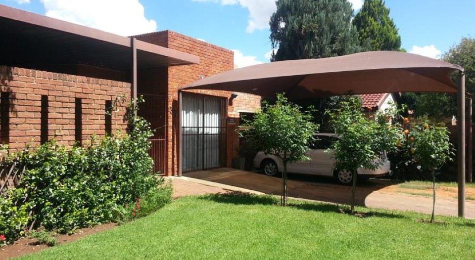 Adagio Guest House | Magalieskruin Self-catering