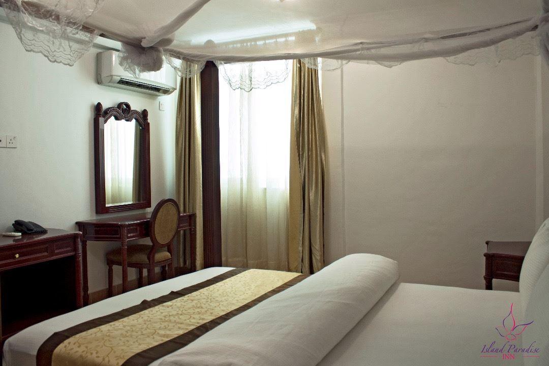 Island Paradise Inn