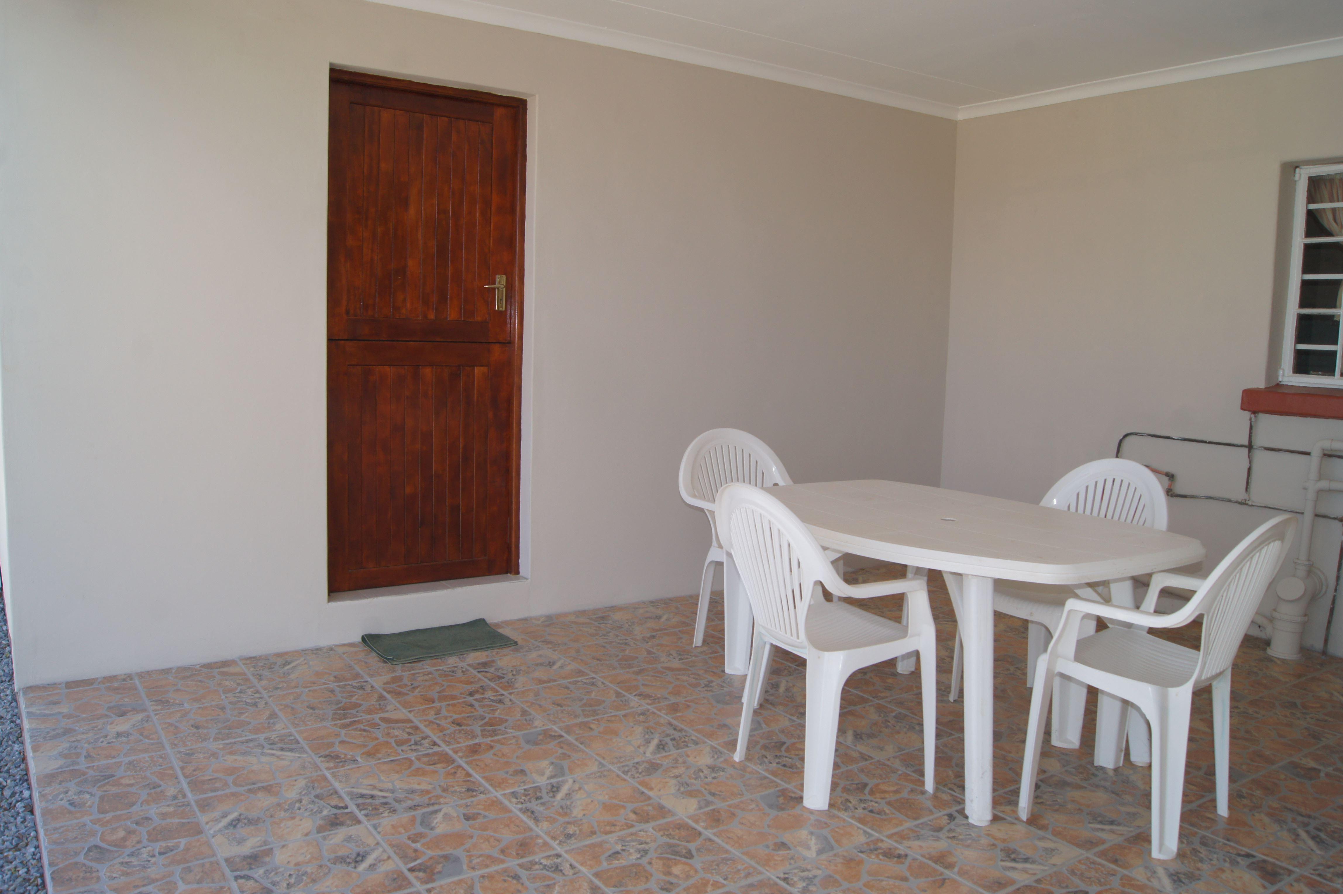 Lark's Nest | Accommodation Loeriesfontein