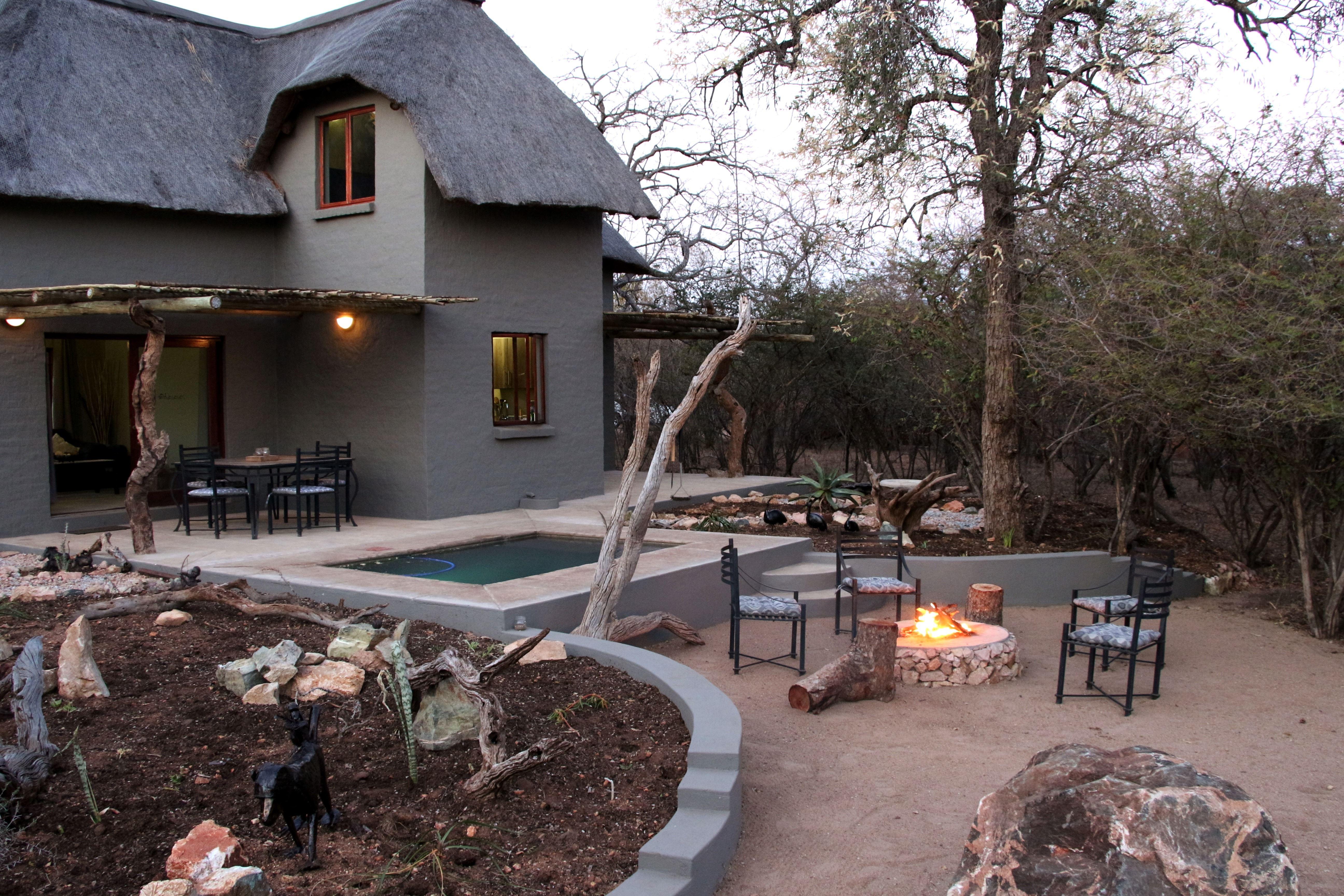 The Bush House | Hoedspruit Accommodation