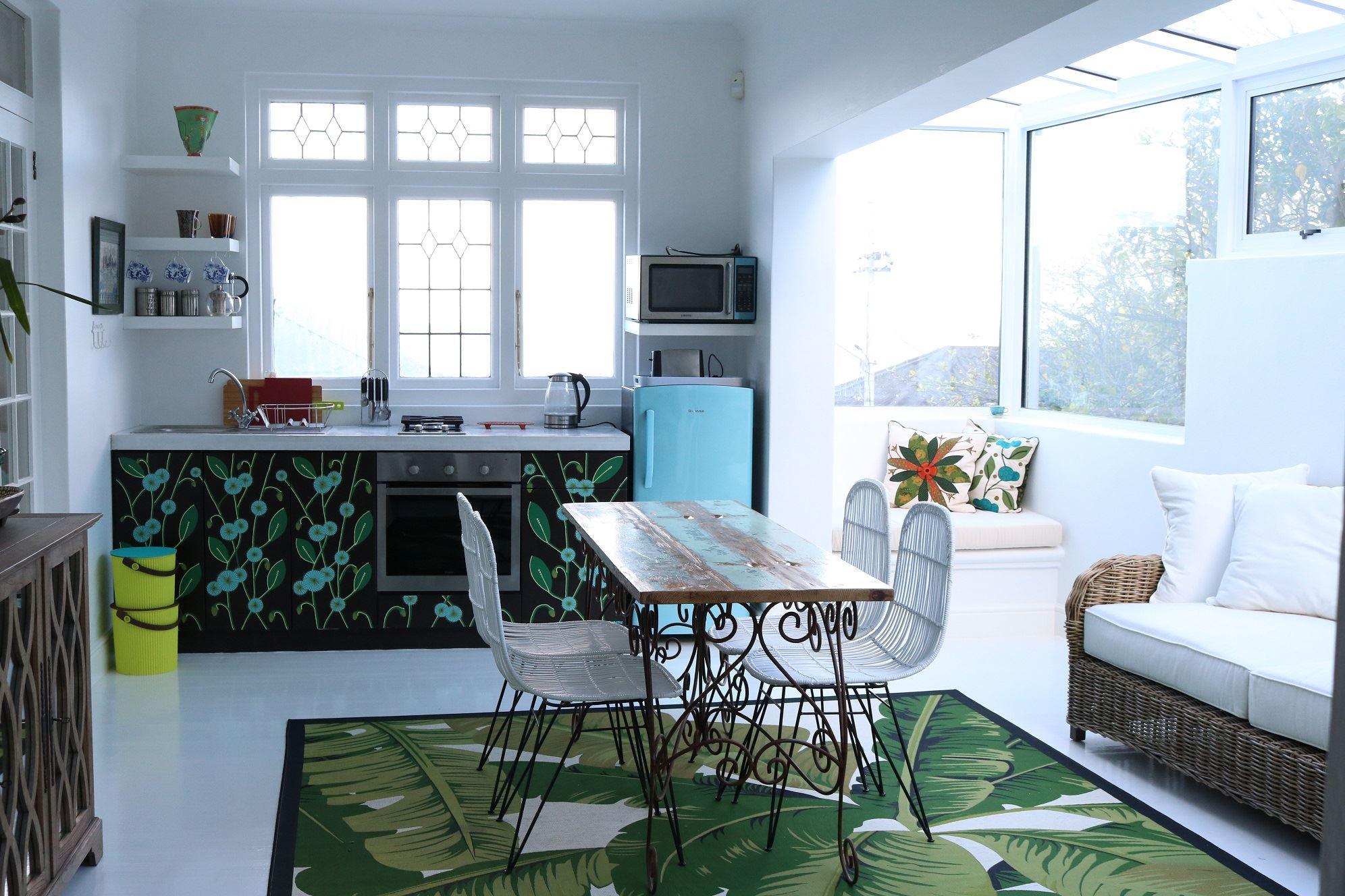By the Seaside Apartment | Self-catering Kalk Bay