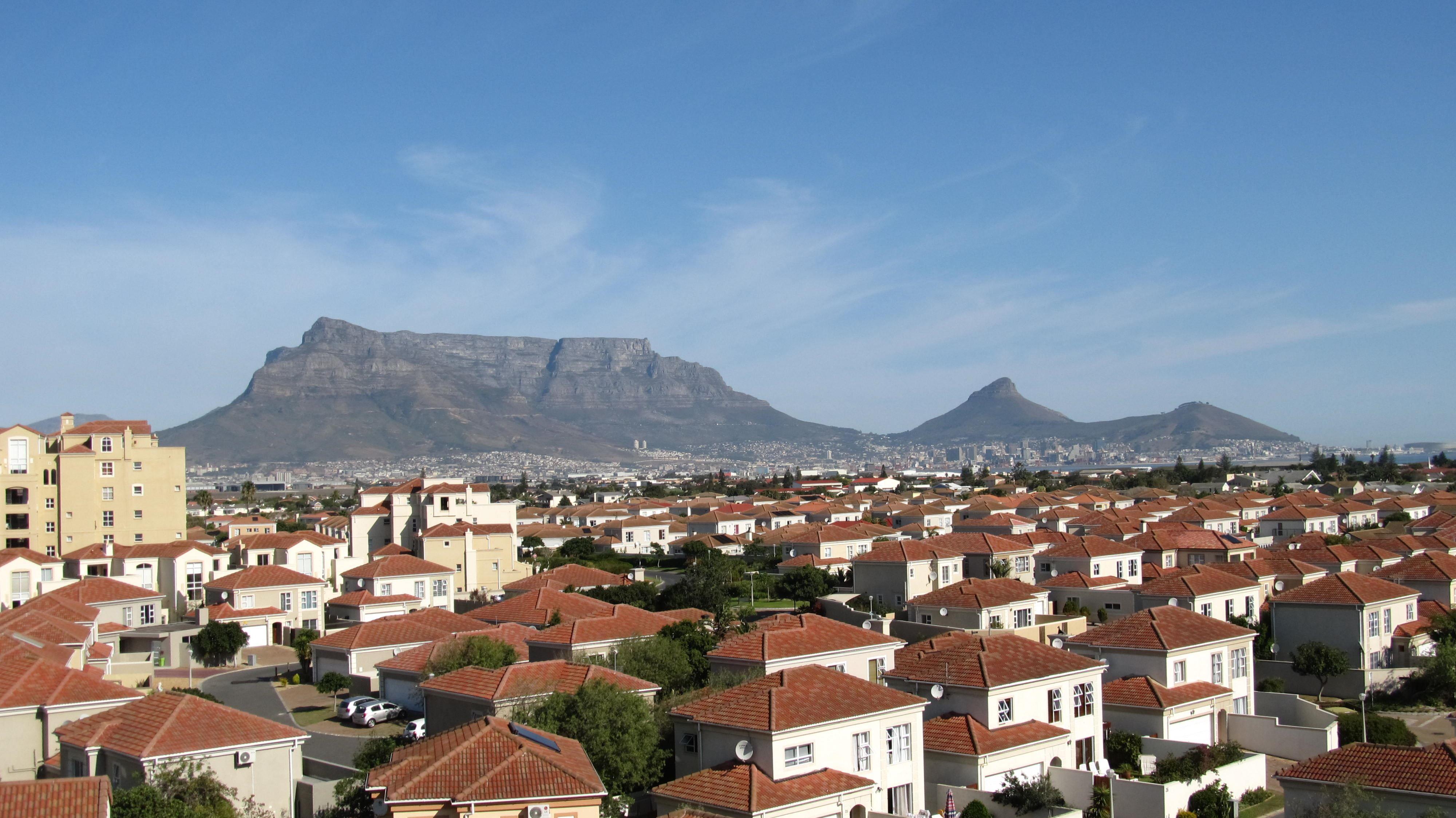 Villa Italia - Self Catering Penthouse, Century City