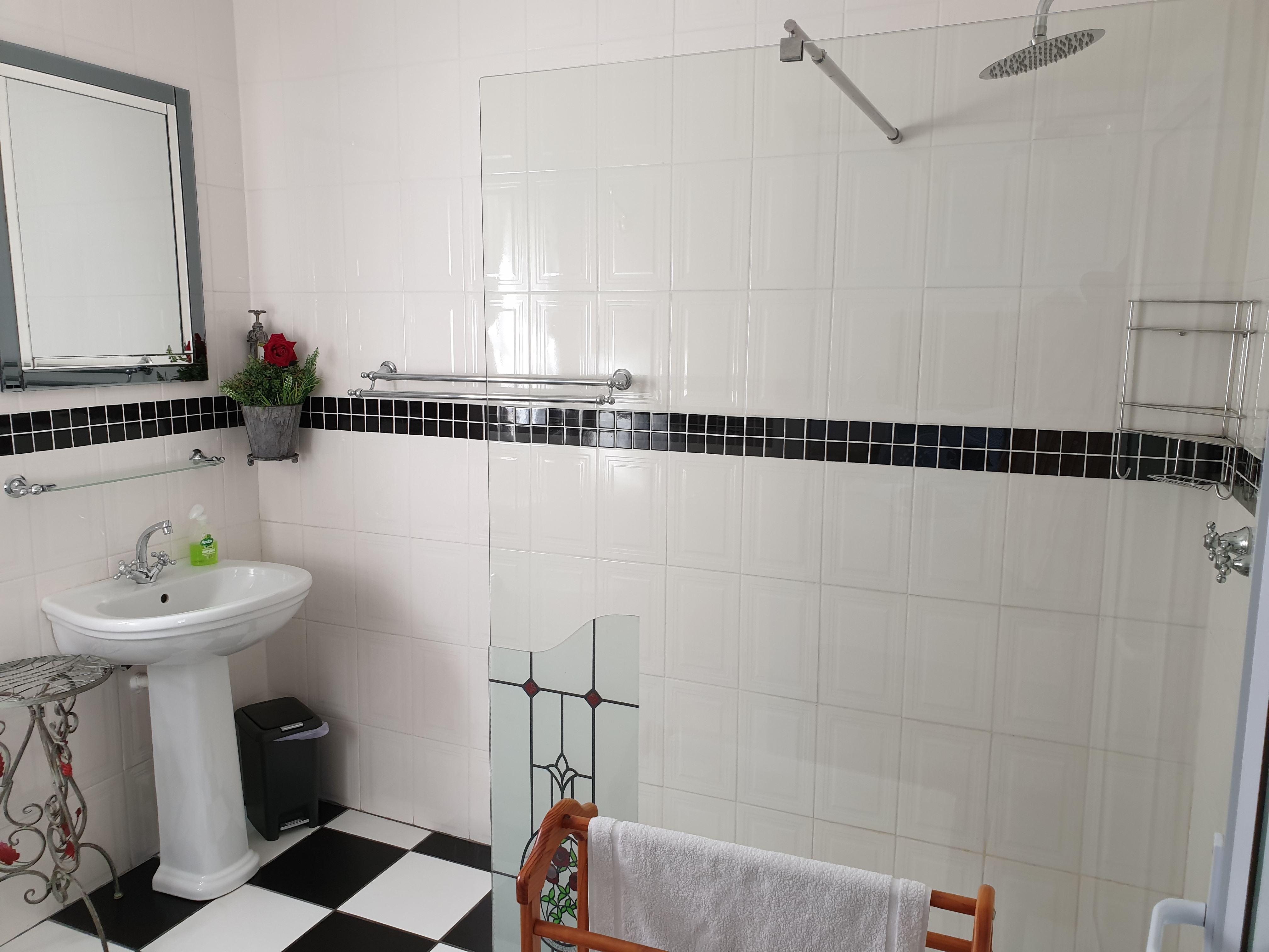 Jaloersbaai Guest Cottage | Hannas Bay Specials