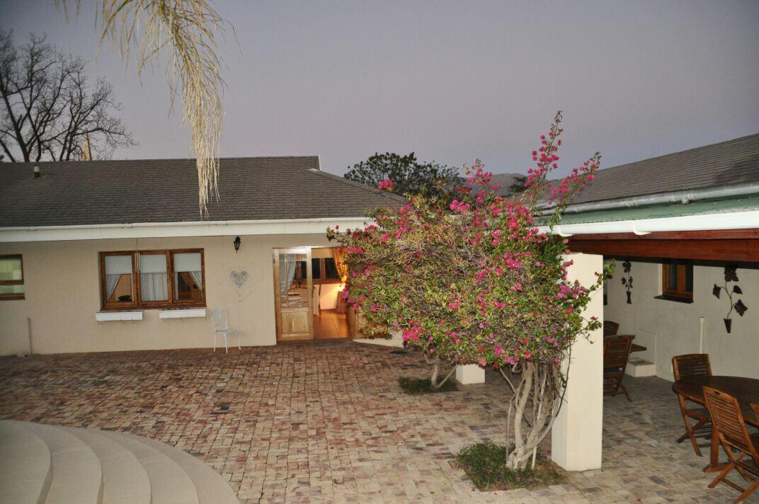 Clan Court Guesthouse | Accommodation Clanwilliam