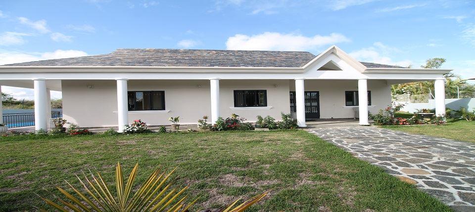Beaumont Villa | Grand Bay Accommodation