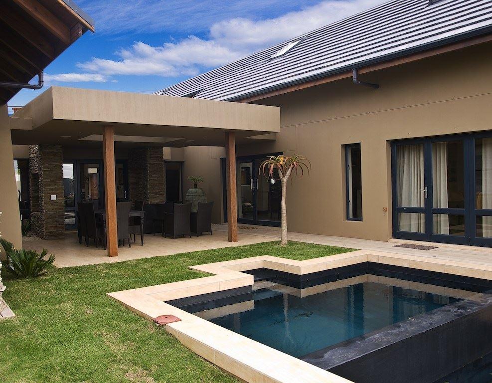 Sosa Lagoon View | Self-catering Pezula Golf Estate
