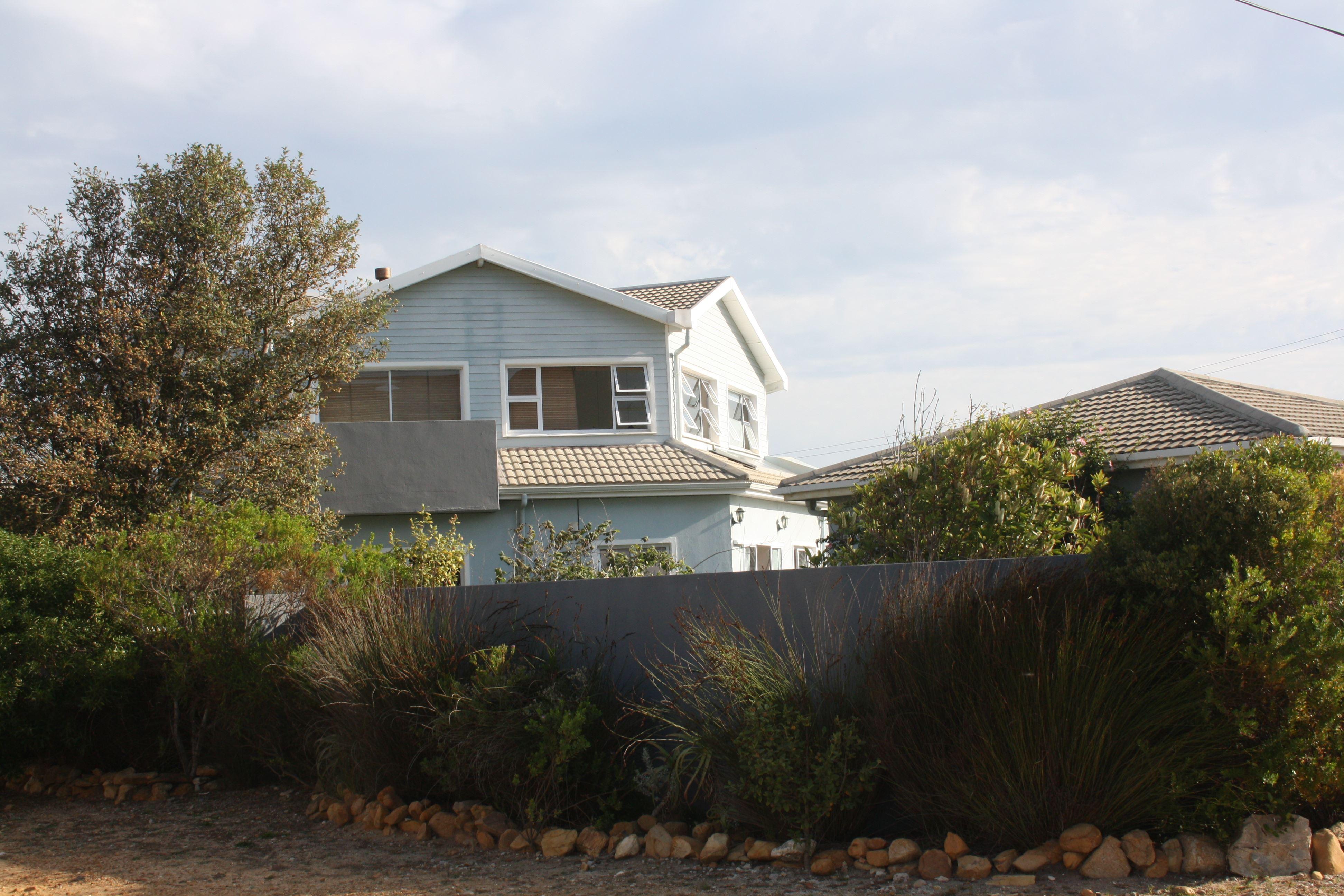 The Beach House | Accommodation Kleinmond