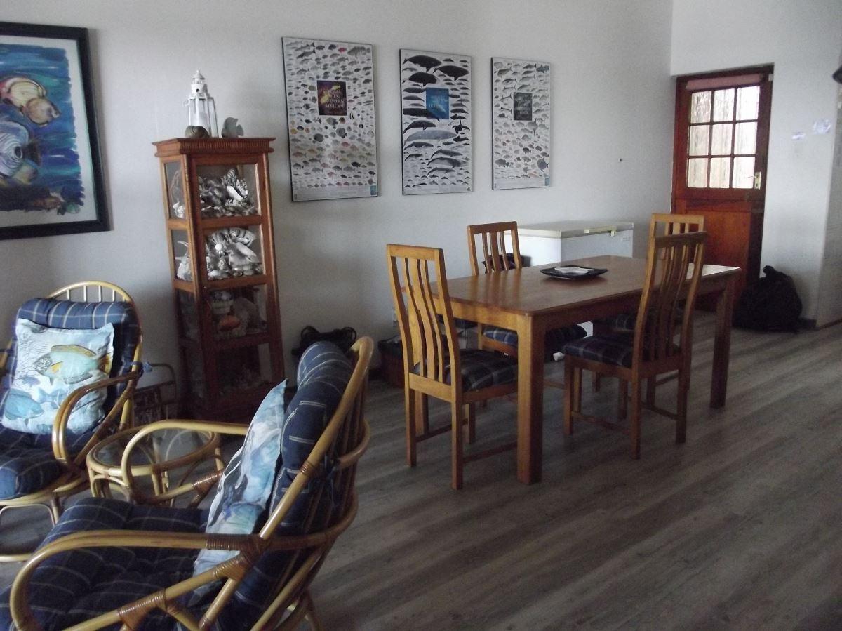 Hibbers on the beach | Hibberdene Accommodation