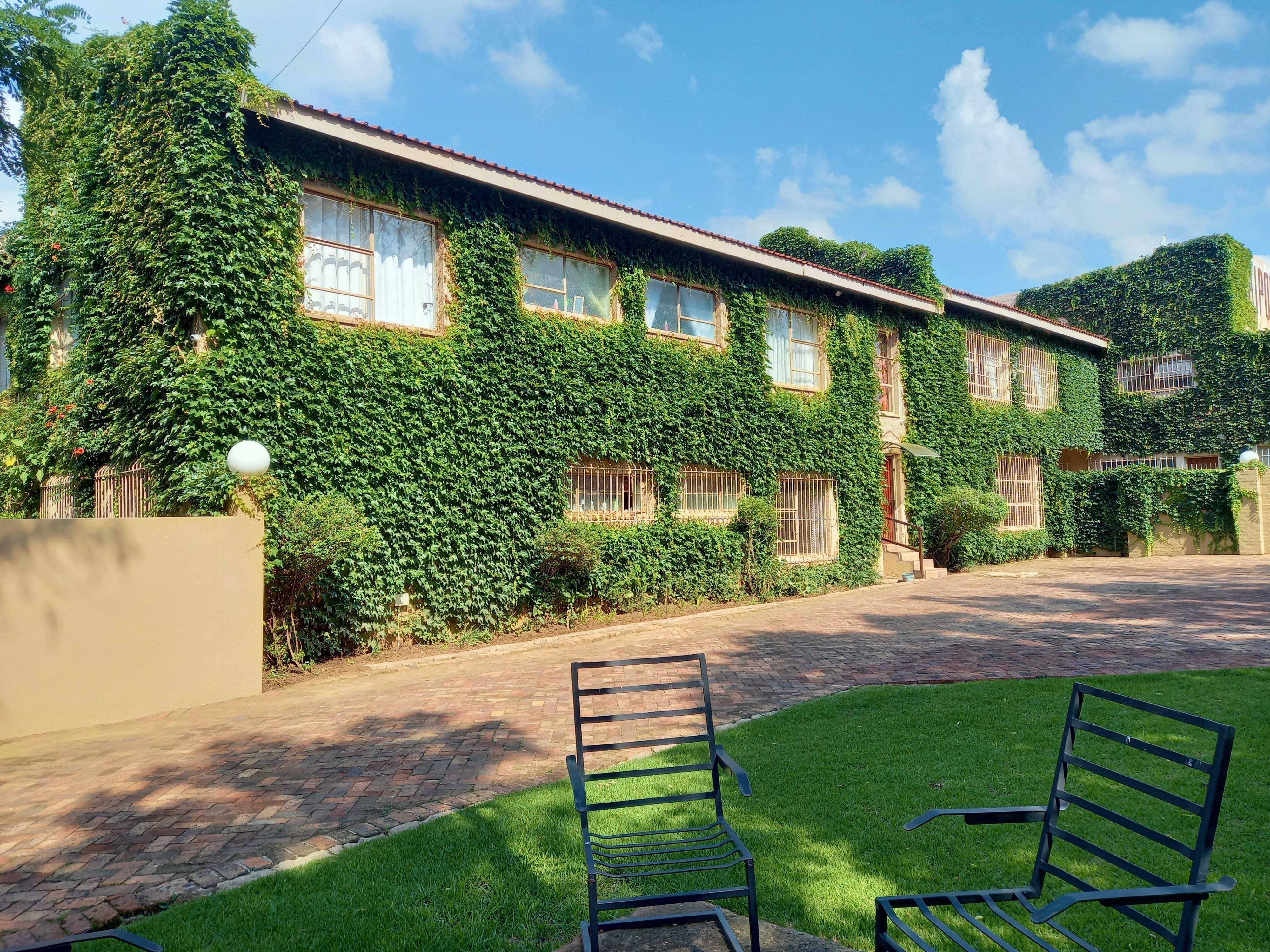 Cairos Guest House | Accommodation Riverview