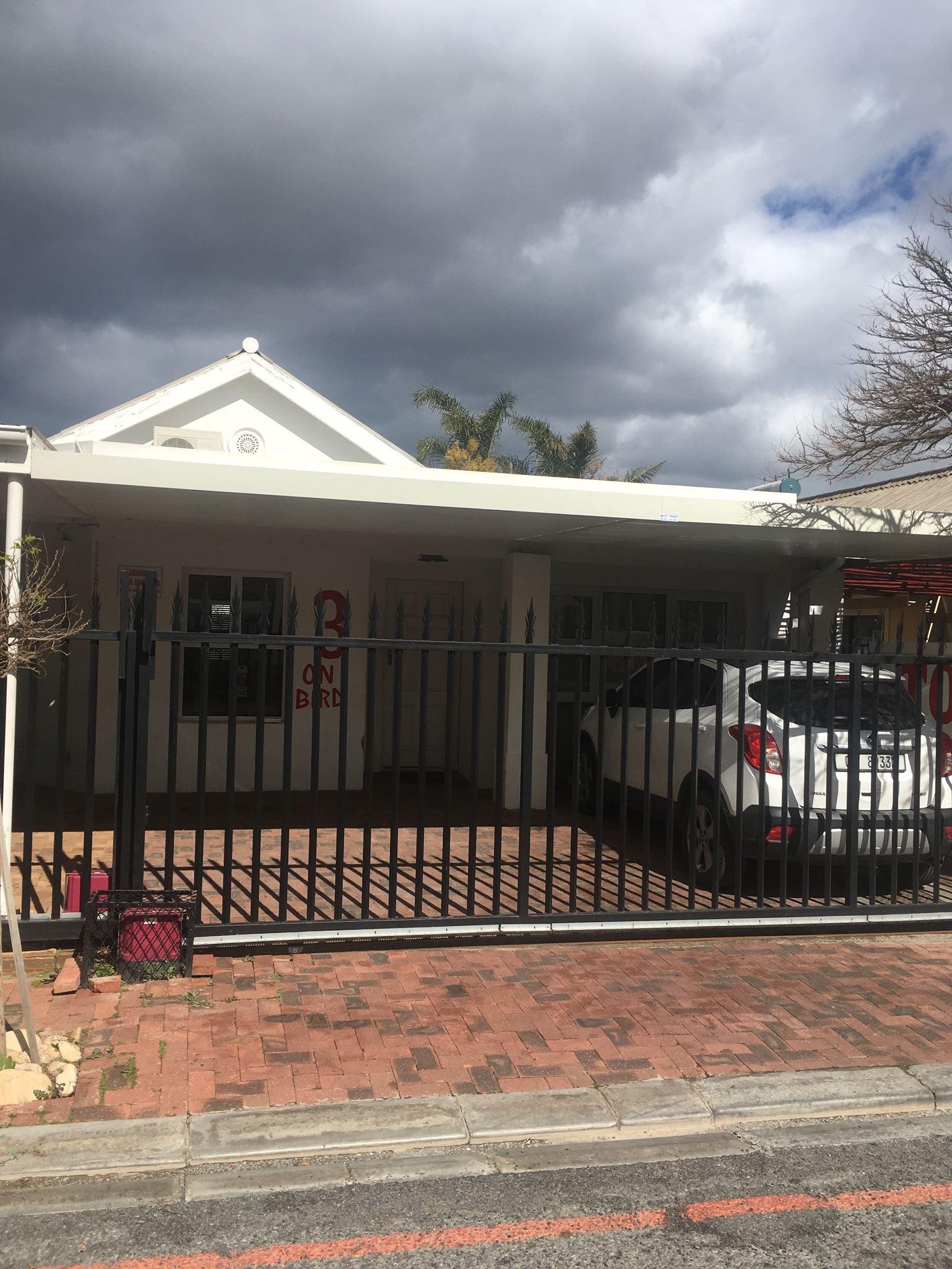 Tolbos Backpackers | Accommodation Worcester