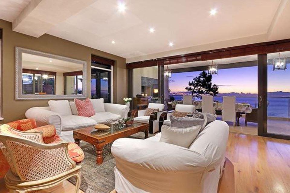 50 On Hely Villa | Bakoven Self-catering