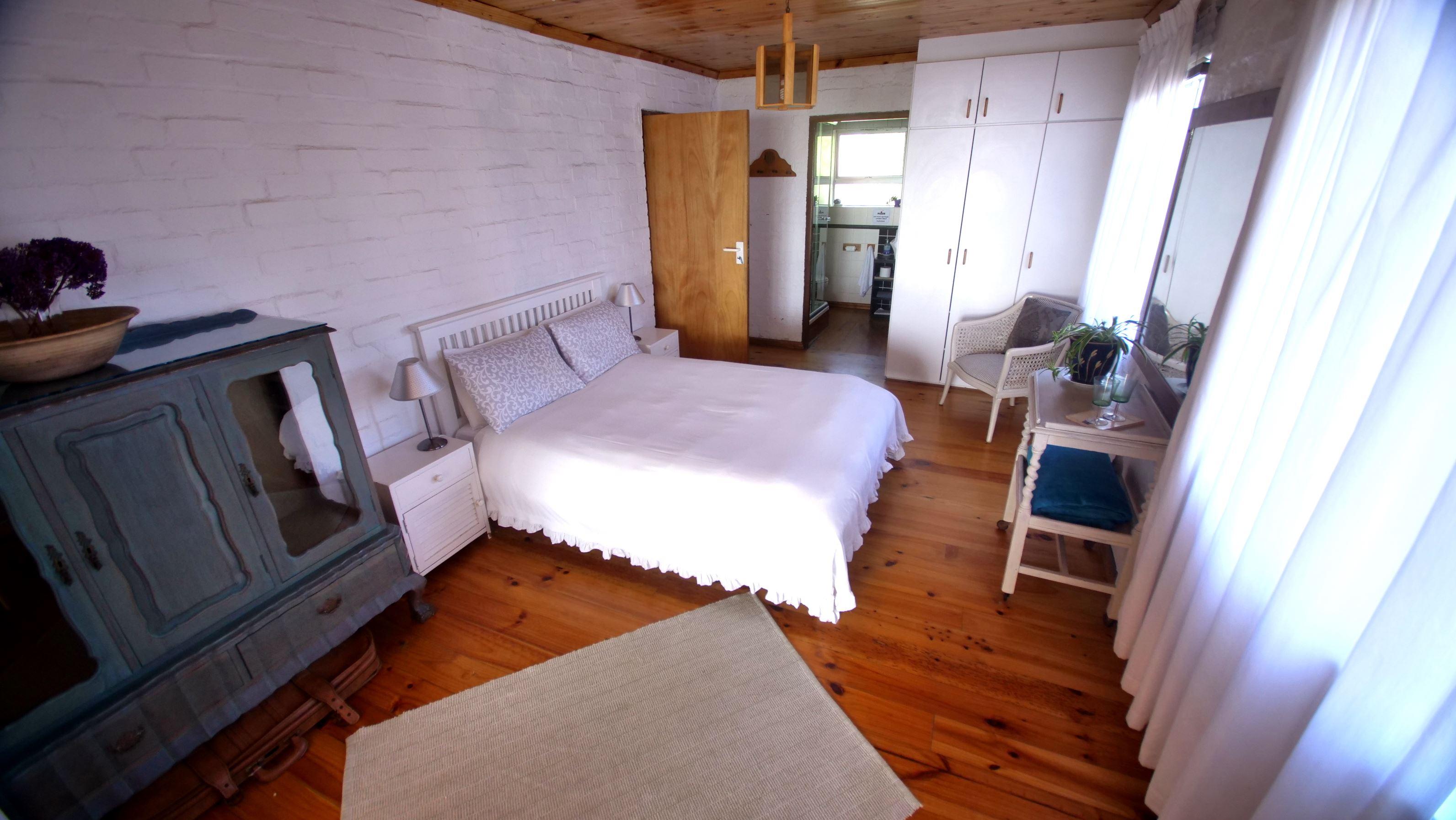 4 On Beach Road | Melkbosstrand Accommodation