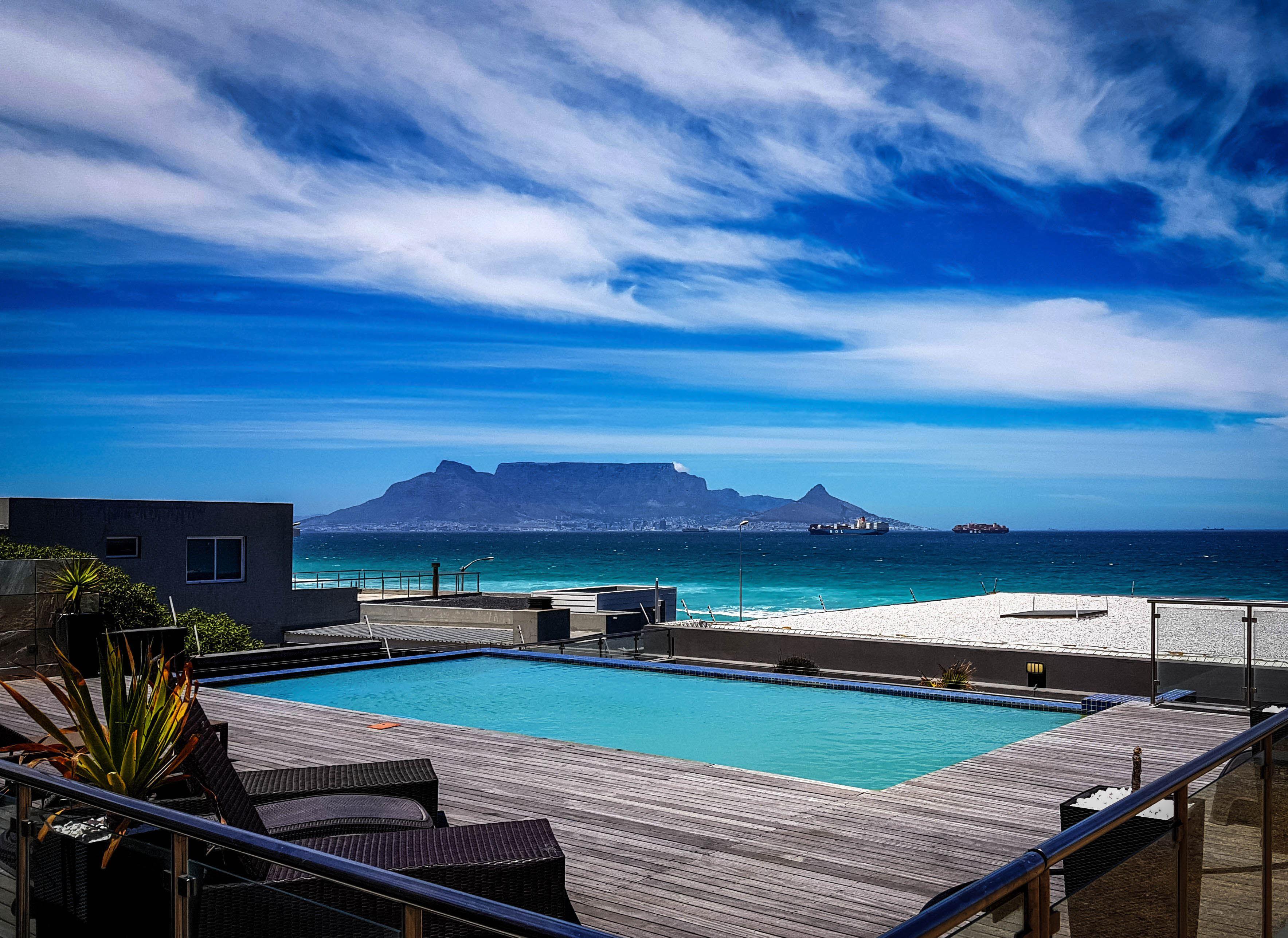 Heaven-on-Earth | Bloubergstrand Specials
