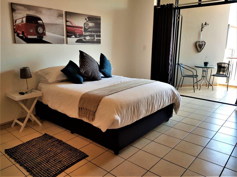 Maison d'Bosch : 12 Simonsplein | Stellenbosch Central Accommodation