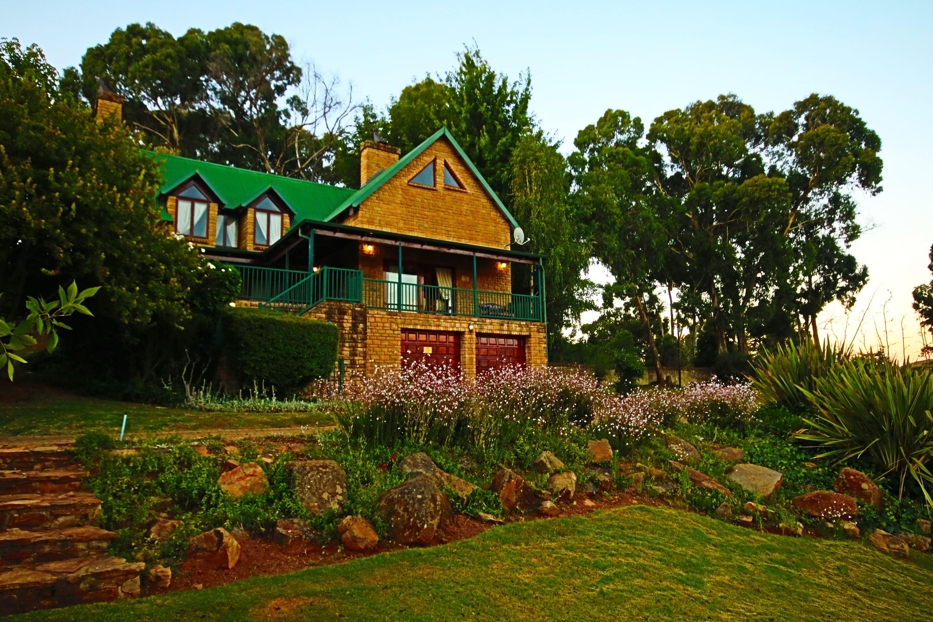 Connemara Close - Director's Unit | Dullstroom Accommodation